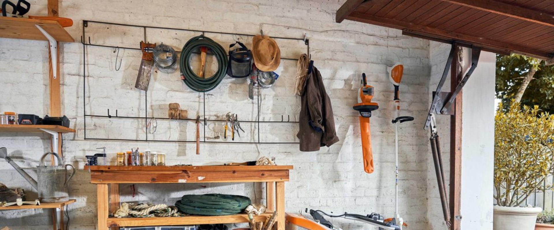 Building where hand tools are being stored?